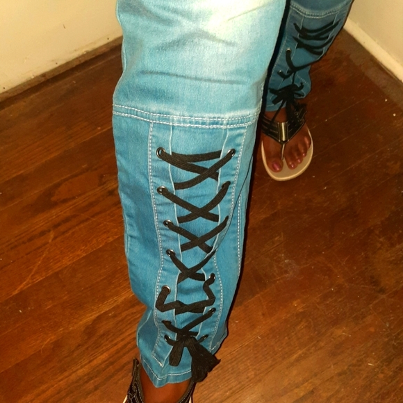 Jeans - Picture 3 of 3